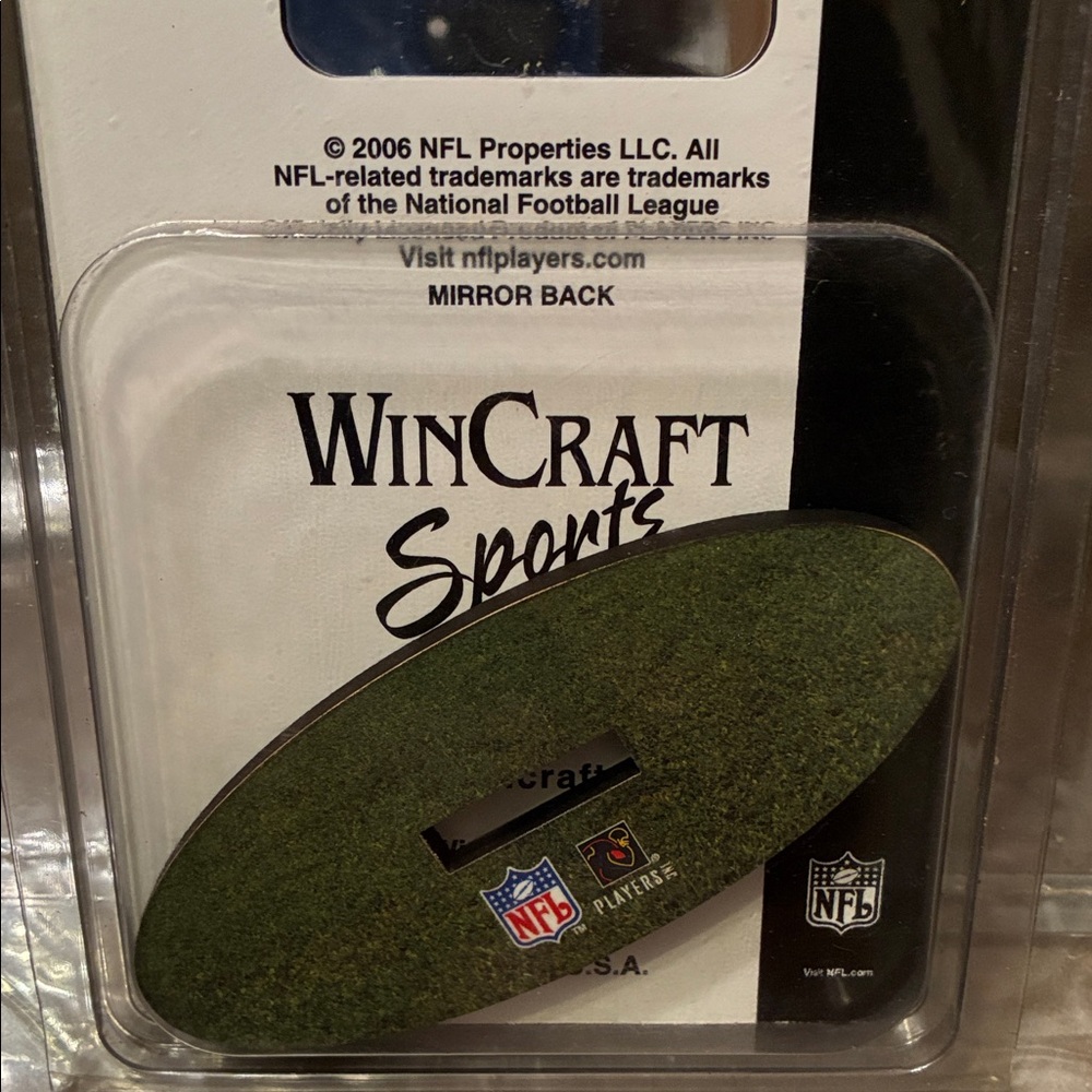 NFL Hines Ward Acrylic Standup with Mirror Back - Picture 5 of 5